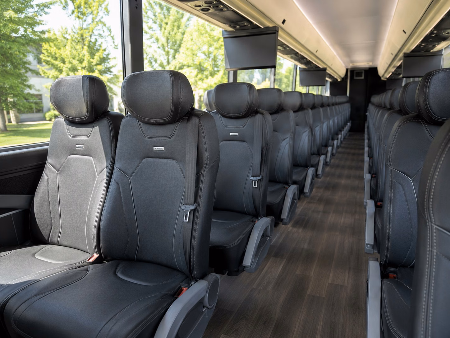 shuttle buses between redondo beach hotels and wedding venues keep guests on schedule