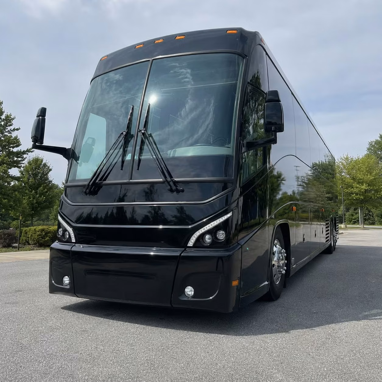 you can count on redondobeachcharterbuscompany com for corporate events offsite meetings and team building shuttles in redondo beach